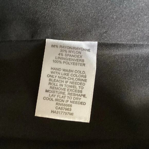 Halogen Black V-Neck Seamed Ponte Sheath Dress - 6 Washable Classy Office Career - Picture 13 of 13